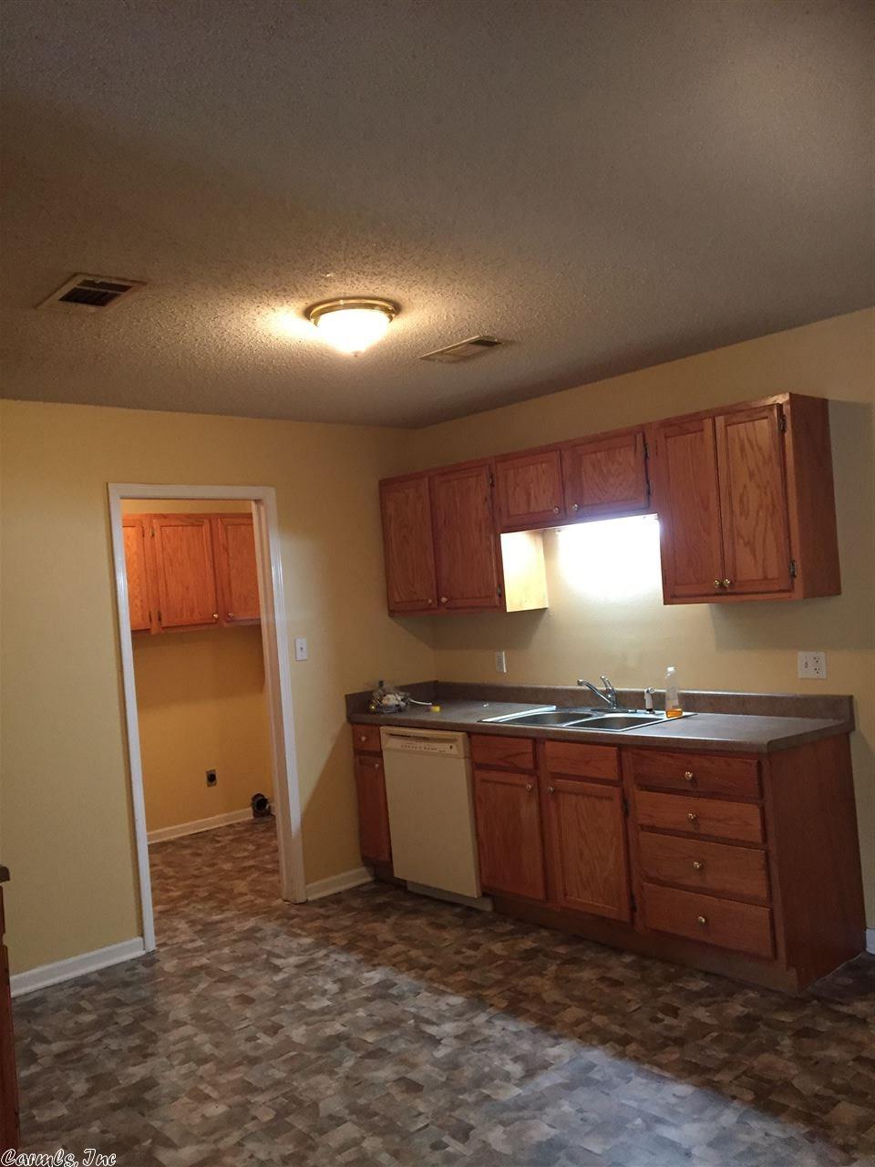 1010 E 10th Ave, Pine Bluff, AR 71601 photo 5