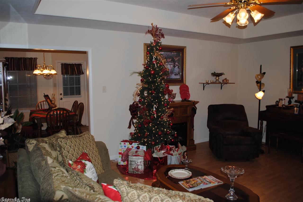 4630 Thompson St, Conway, AR 72034 photo 6