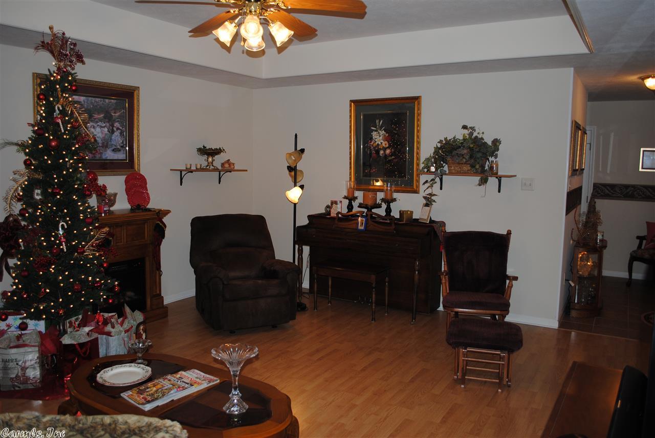 4630 Thompson St, Conway, AR 72034 photo 7