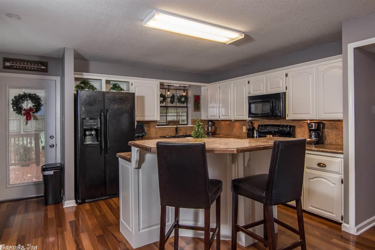 47 Yazoo Cir, Maumelle, AR 72113 photo 10