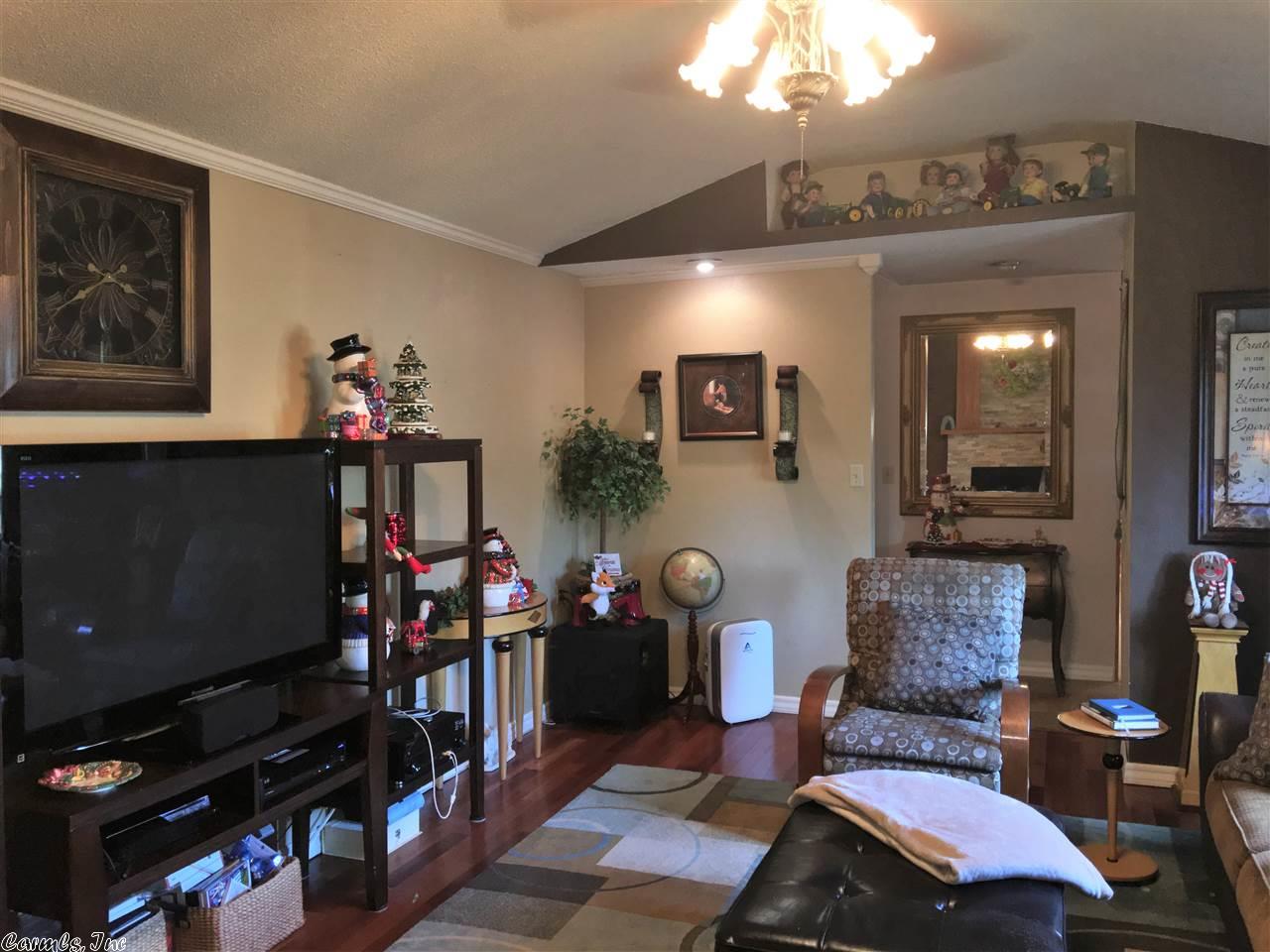 308 Simpson, Mena, AR 71953 photo 5