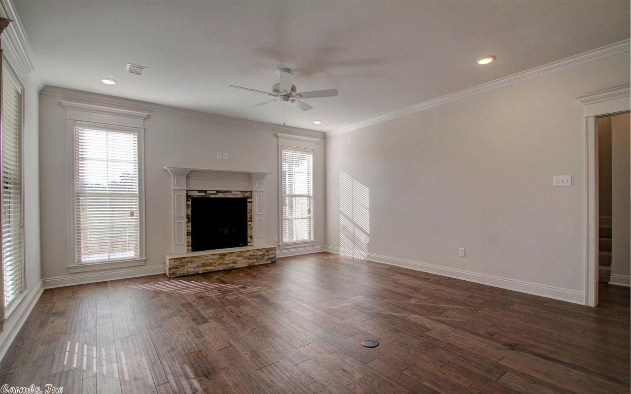 2355 Springcrest, Conway, AR 72034 photo 4