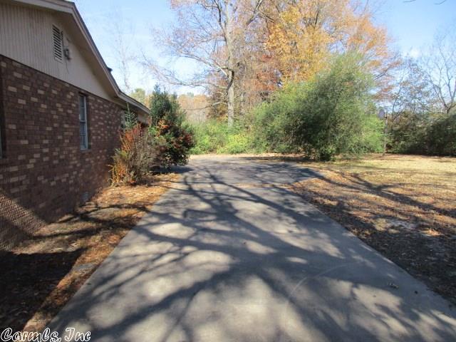 2623 W Pullen, Pine Bluff, AR 71601 photo 2