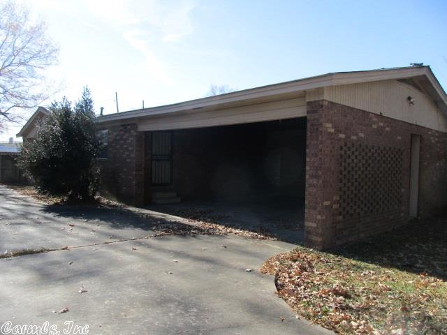 2623 W Pullen, Pine Bluff, AR 71601 photo 3