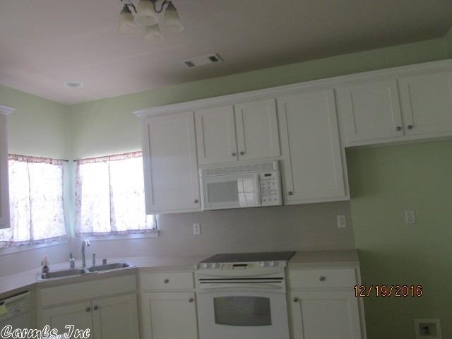 3209 Longmeadow Dr, Bryant, AR 72022 photo 3