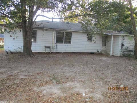 3109 Tulip St, Pine Bluff, AR 71603 photo 2