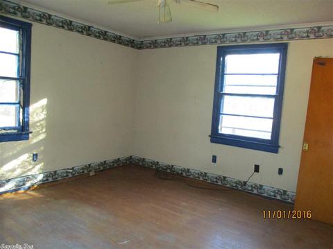 3109 Tulip St, Pine Bluff, AR 71603 photo 11