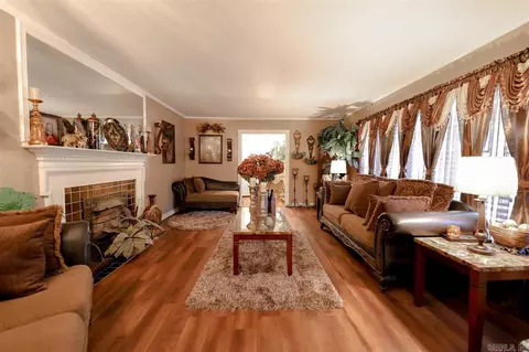 327 Sharp Ave, Camden, AR 71701 photo 9