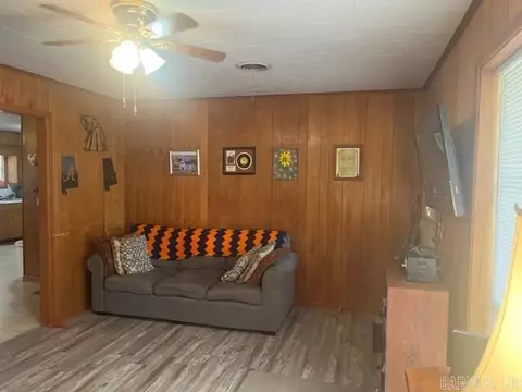 615 Pope, Taylor, AR 71753 photo 4