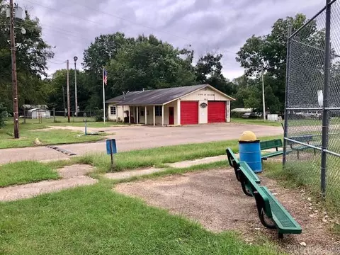 211 S 4th St, Wilton, AR 71865 photo 5