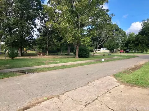211 S 4th St, Wilton, AR 71865 photo 6