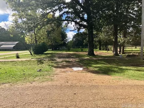 211 S 4th St, Wilton, AR 71865 photo 9