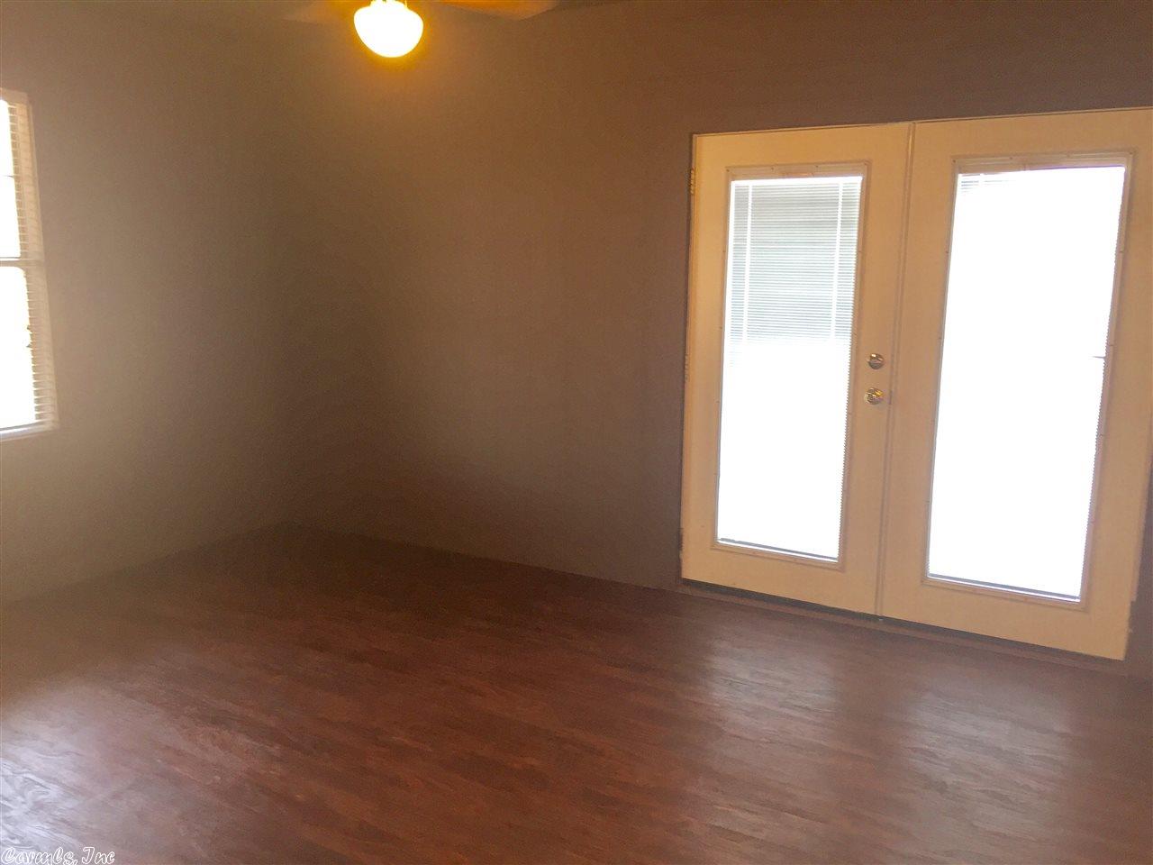 2215 Mchenry Cir, Malvern, AR 72104 photo 3