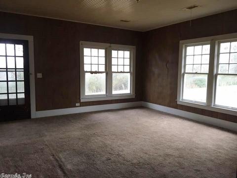 258 Patton St, Clinton, AR 72031 photo 6