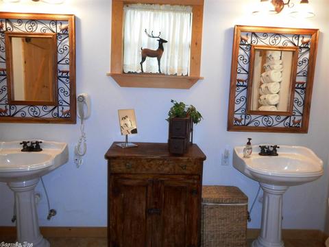 406 Cedar Ave, Mountain View, AR 72560 photo 16