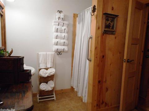 406 Cedar Ave, Mountain View, AR 72560 photo 17