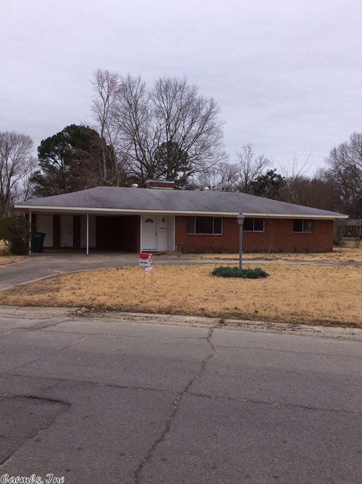 2229 Independence, Conway, AR 72034 photo 1