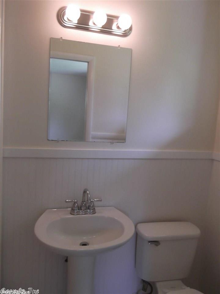 2229 Independence, Conway, AR 72034 photo 7