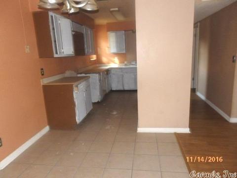 407 S Deborah, Bono, AR 72416 photo 3