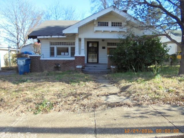 627 Mann St, Malvern, AR 72104 photo 1