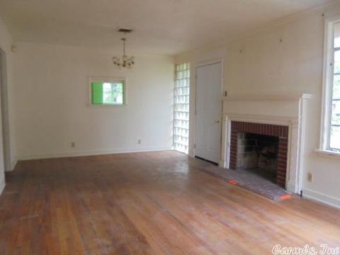 3218 S Cherry St, Pine Bluff, AR 71603 photo 5