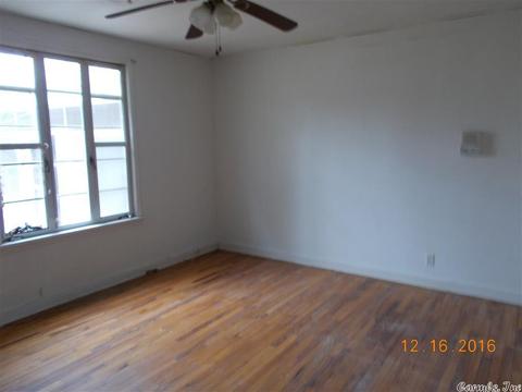 3218 S Cherry St, Pine Bluff, AR 71603 photo 12