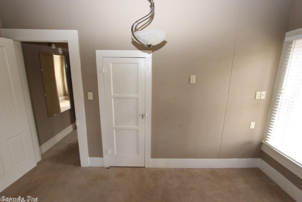 516 1st St, Conway, AR 72032 photo 17