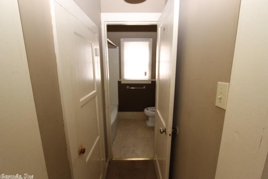 516 1st St, Conway, AR 72032 photo 21