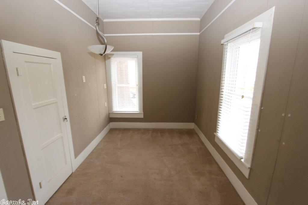 516 1st St, Conway, AR 72032 photo 16