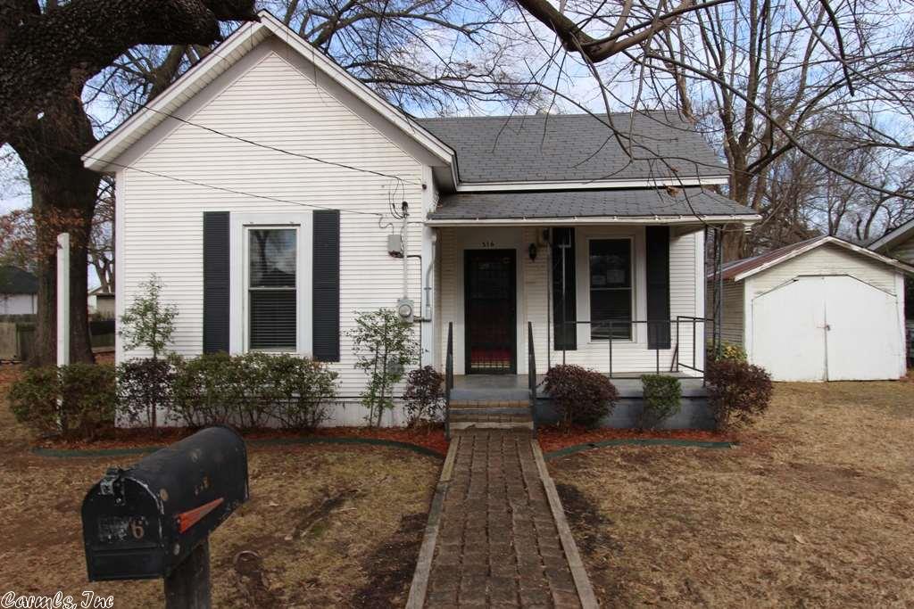 516 1st St, Conway, AR 72032 photo 1