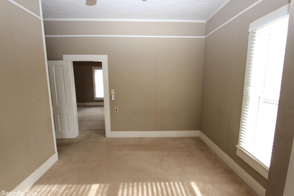 516 1st St, Conway, AR 72032 photo 27