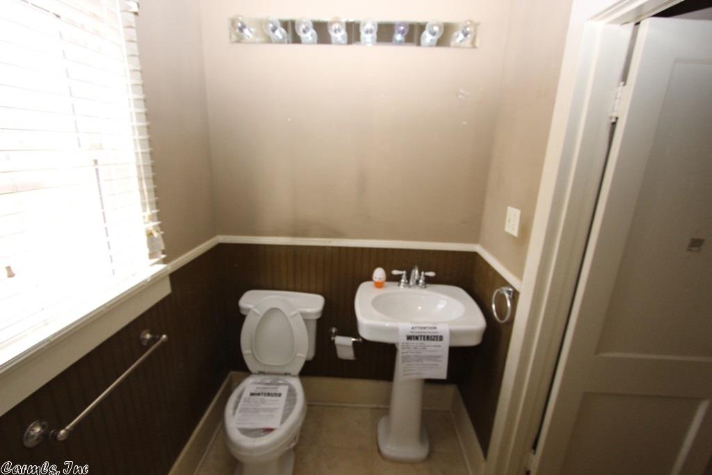 516 1st St, Conway, AR 72032 photo 23