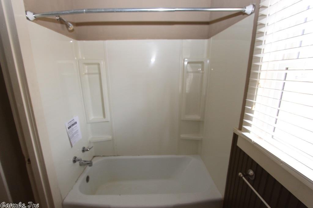 516 1st St, Conway, AR 72032 photo 24