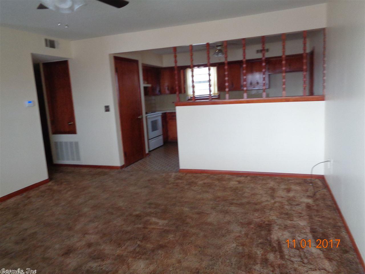 811 E 8th St, Rector, AR 72461 photo 3