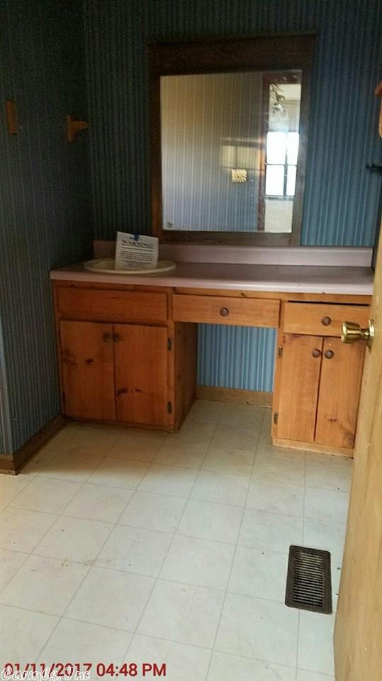 947 Otto, Conway, AR 72032 photo 17