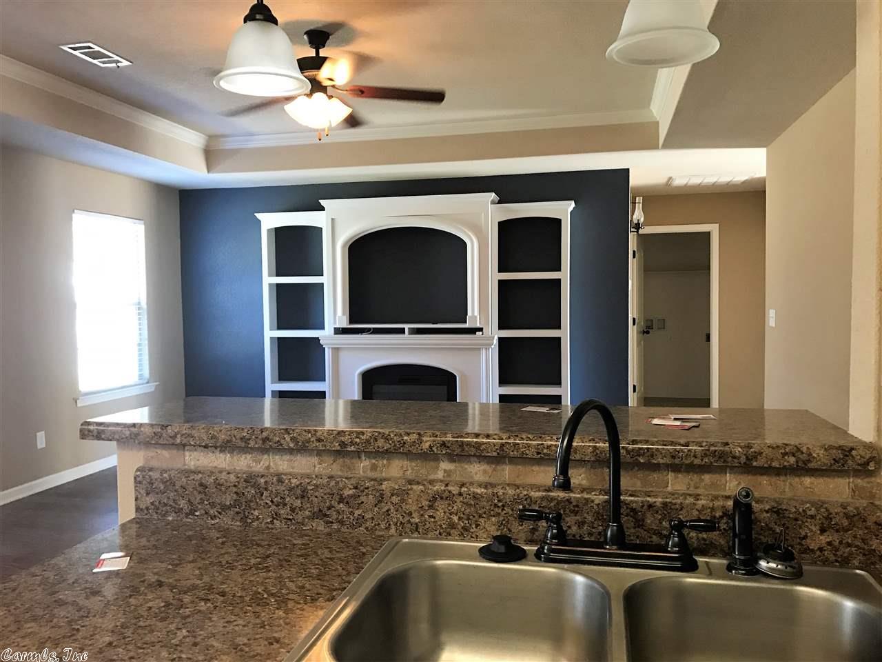 512 St Charles Ct, Haskell, AR 72015 photo 2