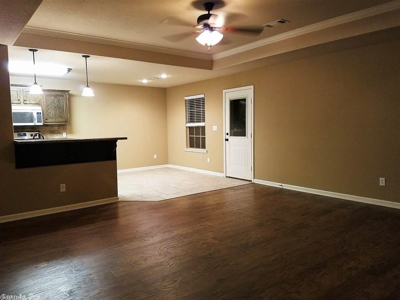 512 St Charles Ct, Haskell, AR 72015 photo 9