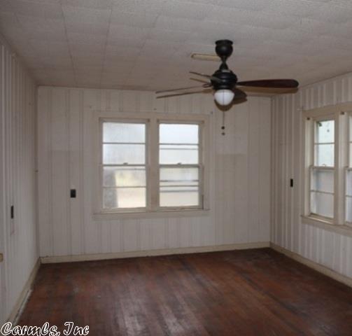 301 E Jefferson St, Mountain View, AR 72560 photo 6