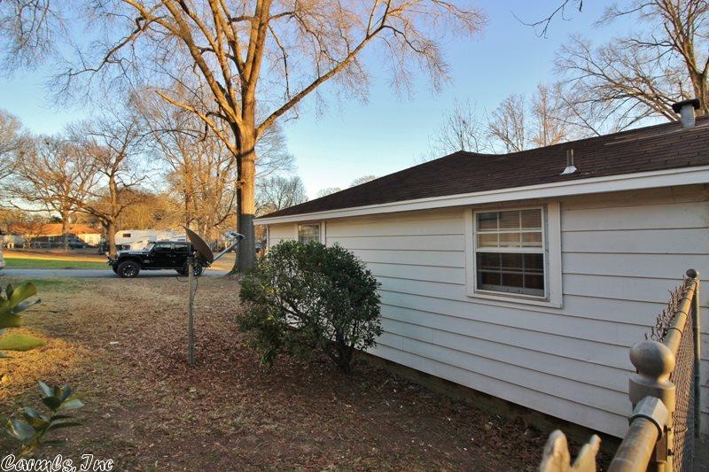302 Mccright, Benton, AR 72015 photo 34
