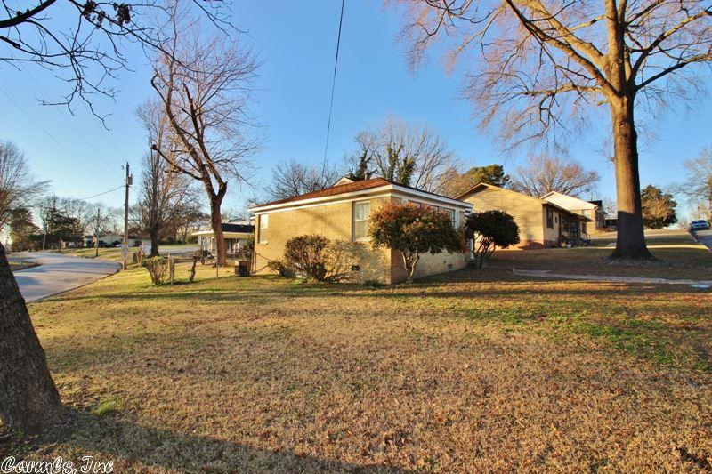 302 Mccright, Benton, AR 72015 photo 3
