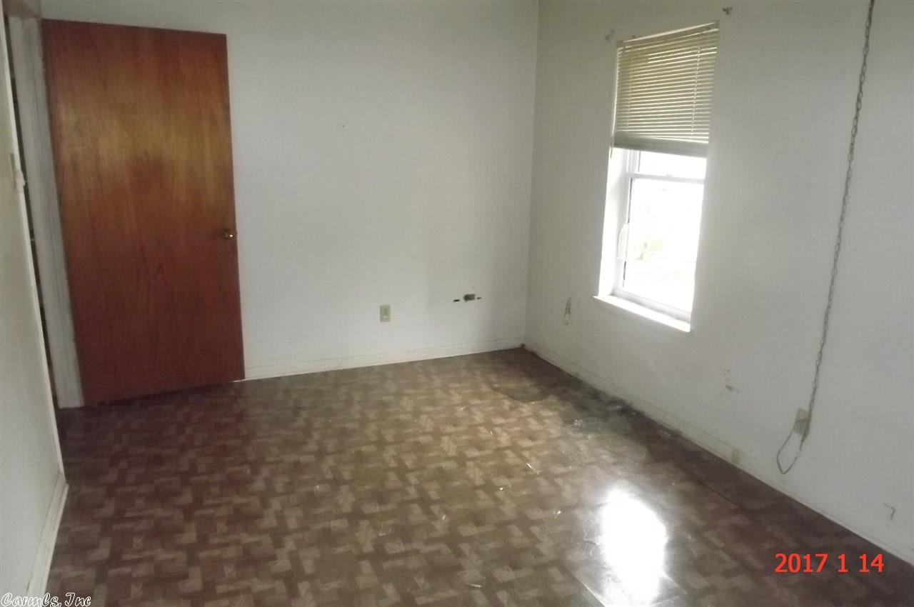 2101 S State St, Pine Bluff, AR 71601 photo 2