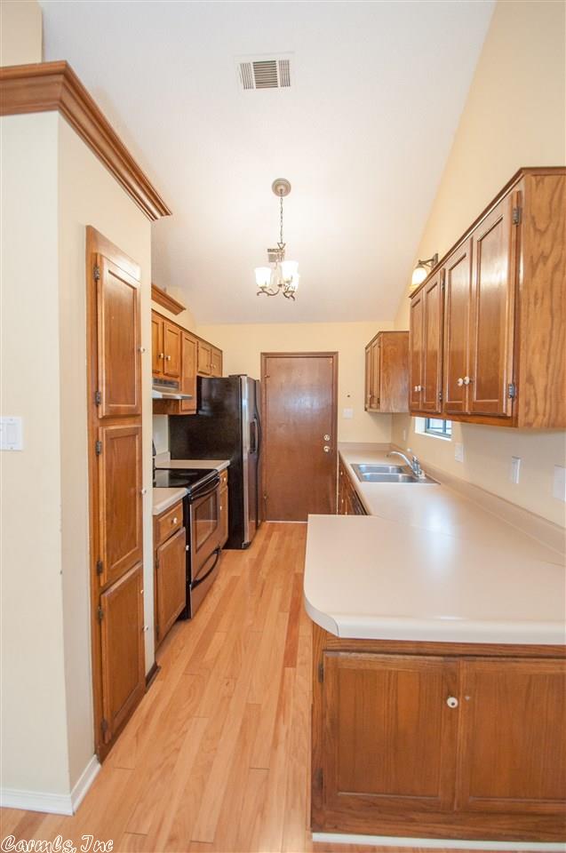 11 Willow Oak Loop, Maumelle, AR 72113 photo 8