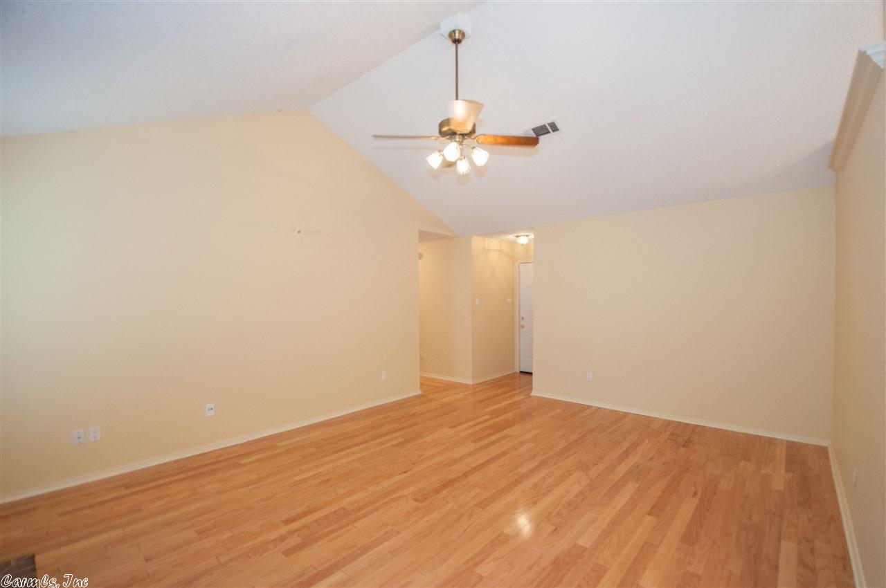 11 Willow Oak Loop, Maumelle, AR 72113 photo 5