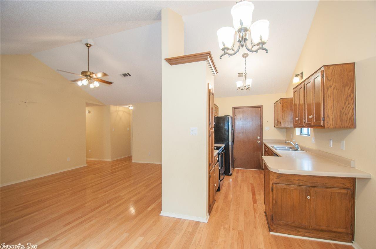 11 Willow Oak Loop, Maumelle, AR 72113 photo 6