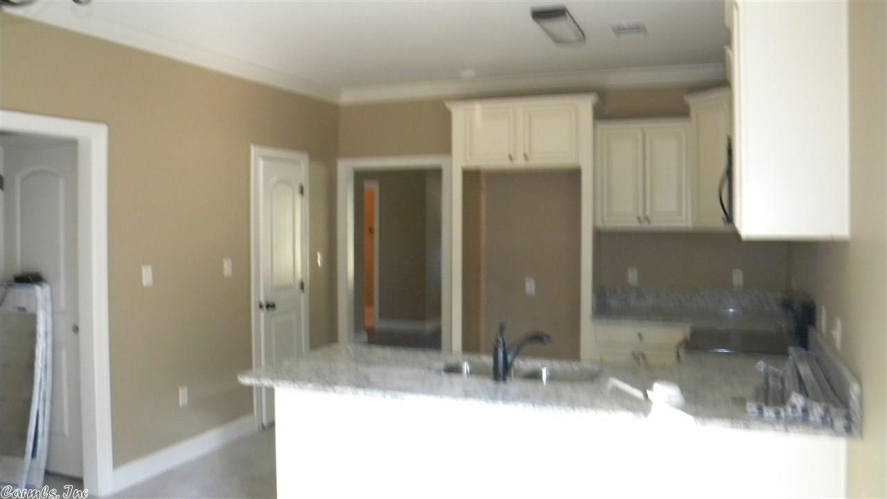 2903 Arbors Cv, Bryant, AR 72022 photo 6