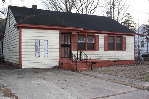 612 W 29th St, Pine Bluff, AR 71601 photo 1