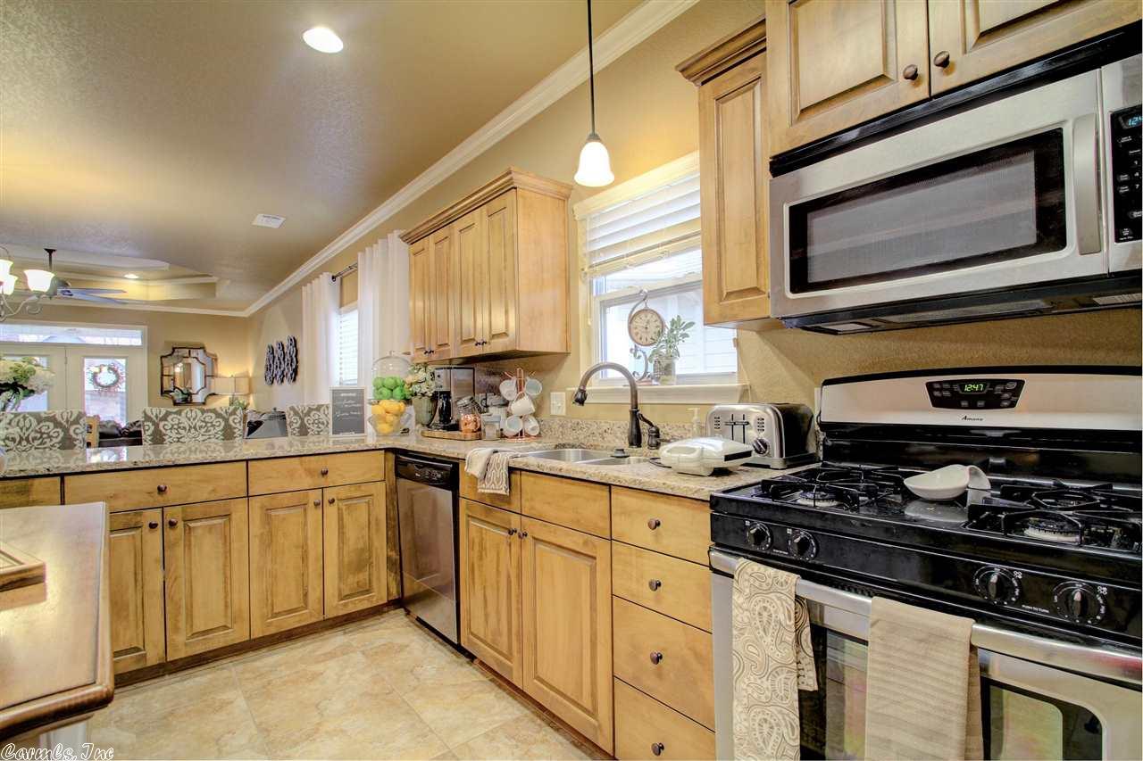 2803 Arbors Cir, Bryant, AR 72022 photo 11
