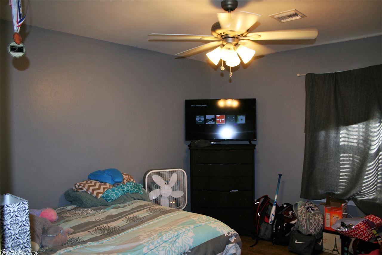 915 April Ln, Beebe, AR 72012 photo 32
