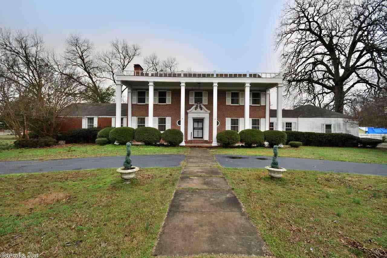 318 E Front St, Lonoke, AR 72086 photo 1