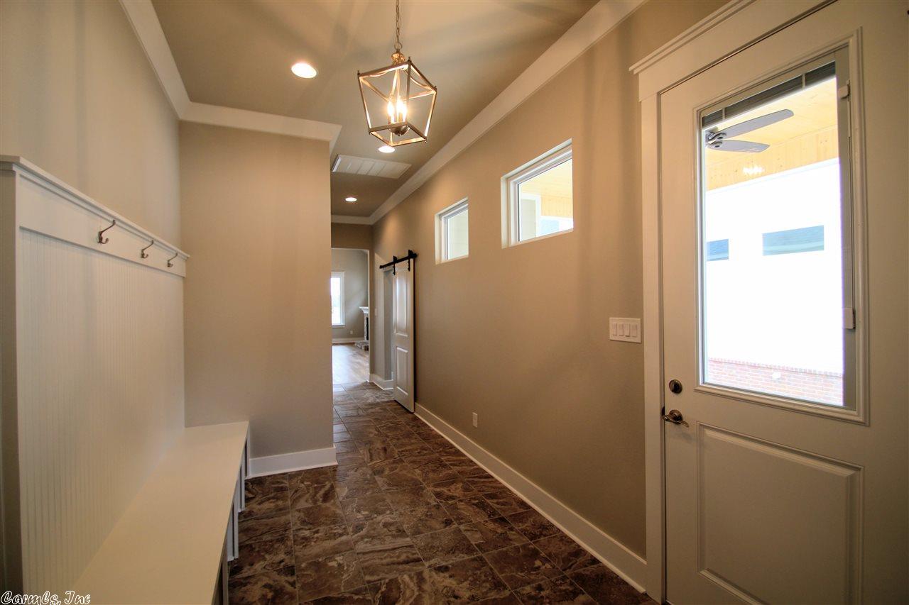 656 Cottage Ln, Benton, AR 72019 photo 4